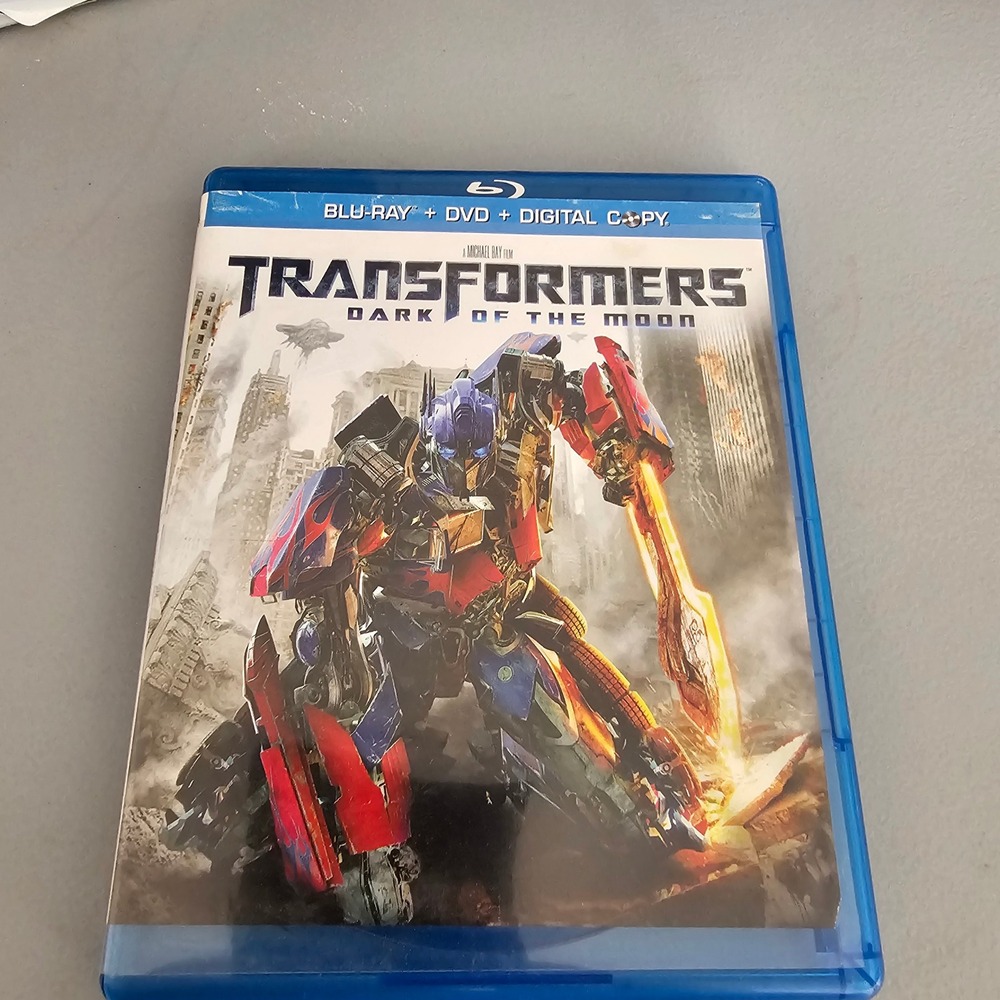 Transformers Dark of the Moon Blu-ray DVD 2-Disc Set Michael Bay Sci-Fi Action